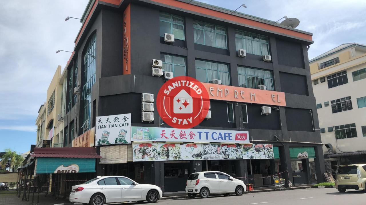 Super Oyo 90668 Joy Inn Miri Εξωτερικό φωτογραφία